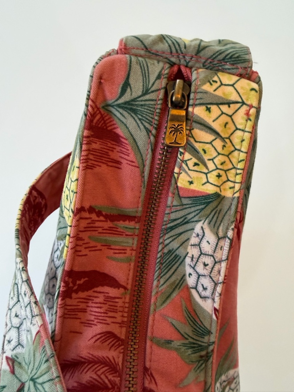 Tommy Bahama cotton structured shoulder bag - Picture 10 of 10